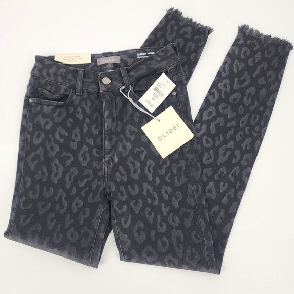 DL1961 Farrow Ankle Jeans Black Leopard Print Women's Sz 26 - Picture 2 of 13
